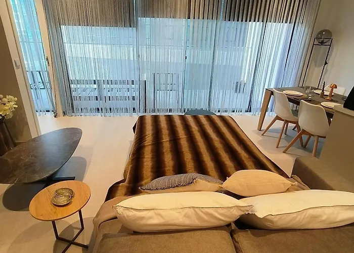 Five Stars Mercury Tower Apartamento