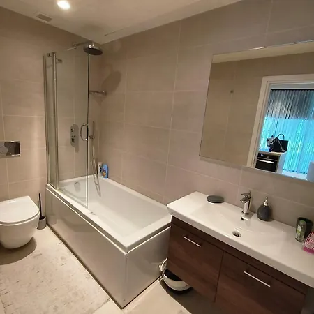 Apartment Five Stars Mercury Tower
